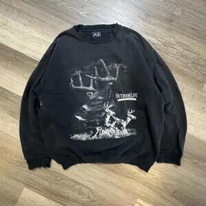 Vintage Large Black crewneck sweatshirt with deer graphic #outdoorinspired